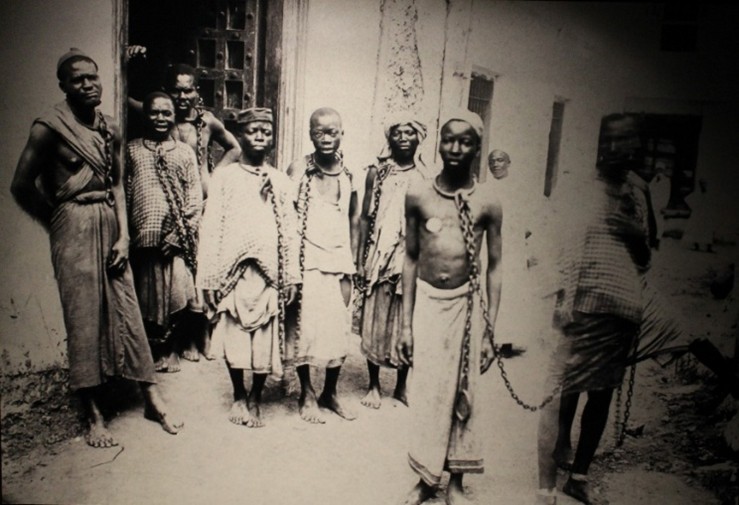 Marché aux esclaves de Zanzibar- 2e tiers du XIXe siècle (photo Bojan Brecelj/Corbis)